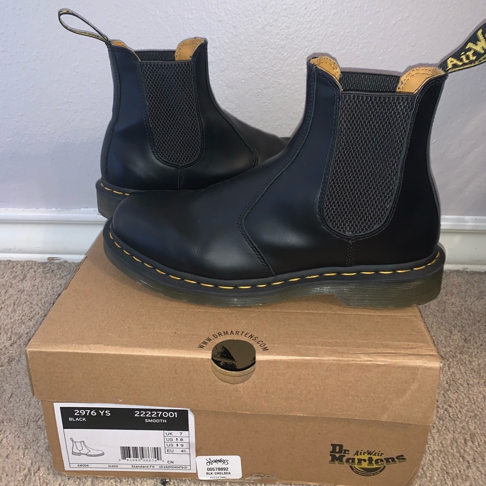 Doc Martens Chelsea Boots
